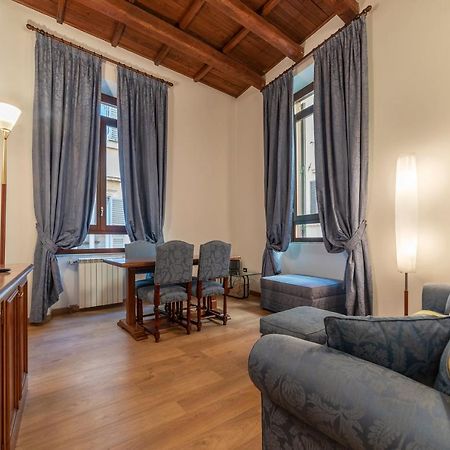 רומא Piazza Di Spagna Elegant Apartment מראה חיצוני תמונה