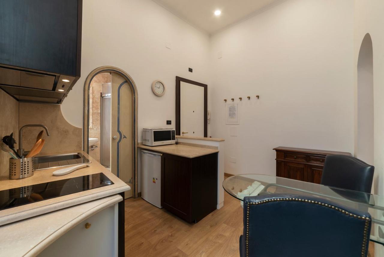 רומא Piazza Di Spagna Elegant Apartment מראה חיצוני תמונה