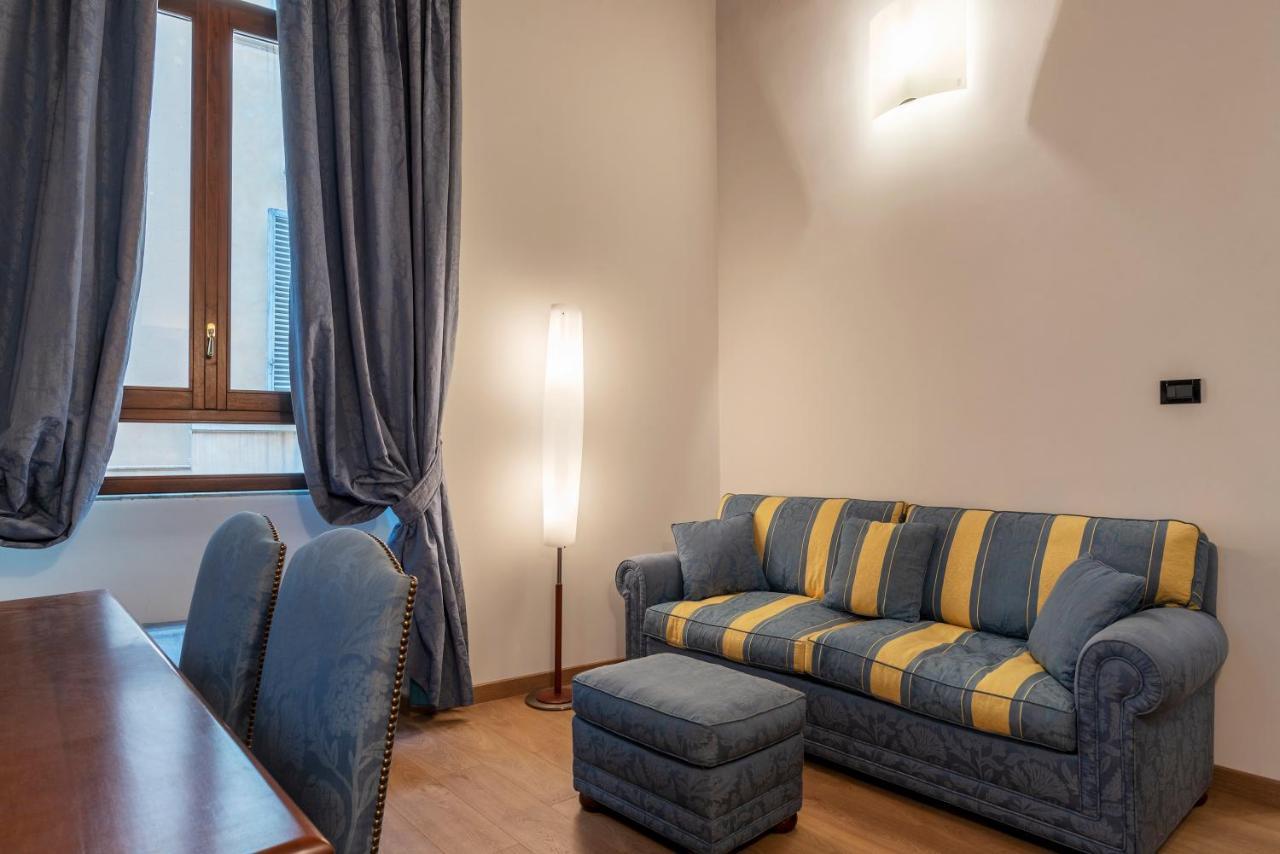 רומא Piazza Di Spagna Elegant Apartment מראה חיצוני תמונה