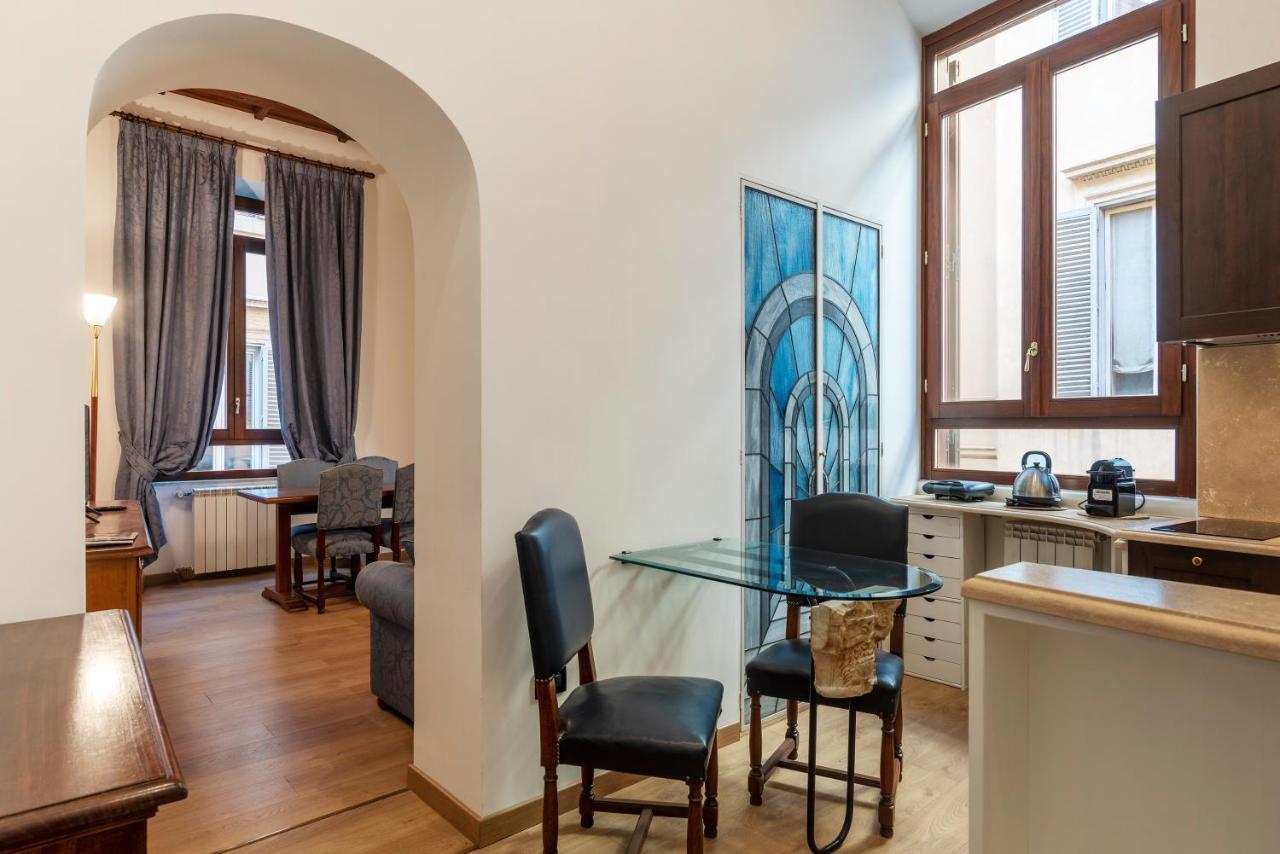 רומא Piazza Di Spagna Elegant Apartment מראה חיצוני תמונה